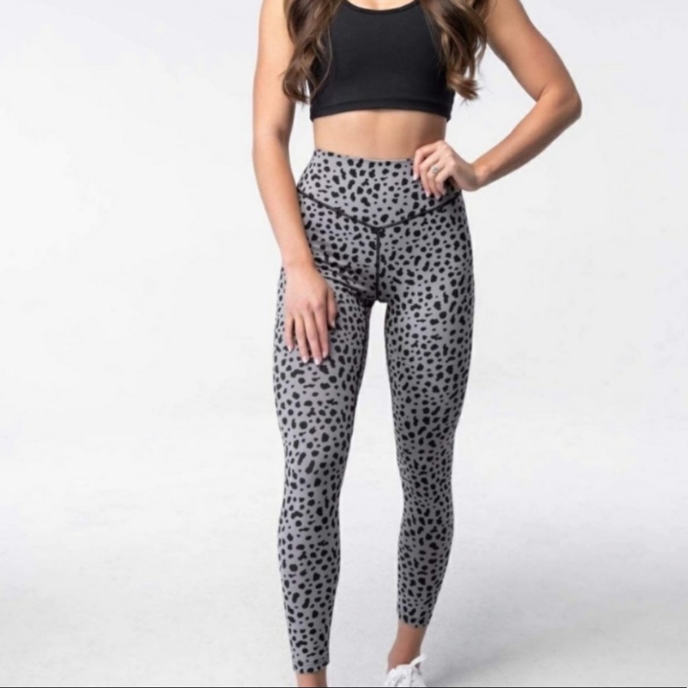Balance Athletica leggings size small